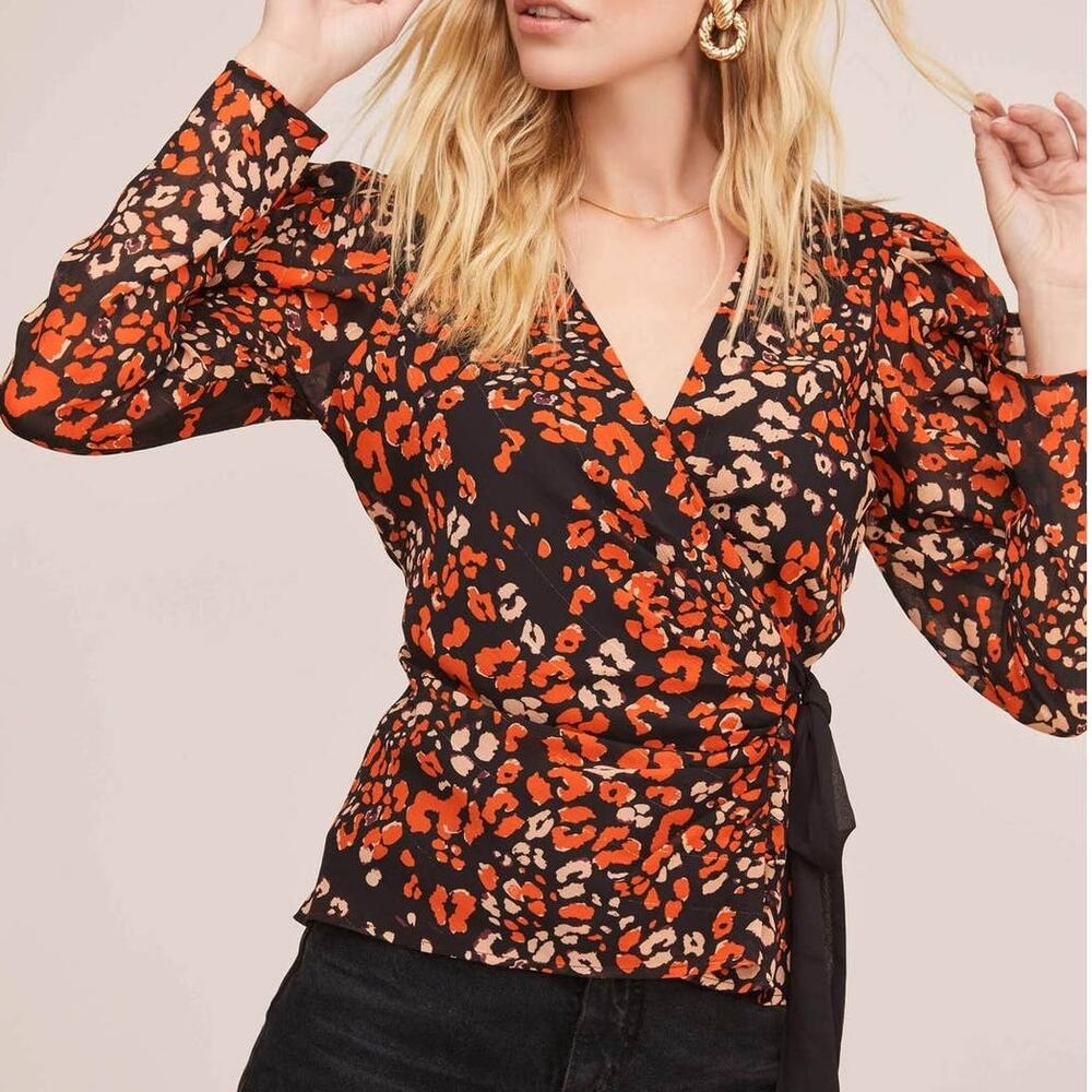 (SALE 5/$25) Astr The Label Lissa Leopard Print Puff Sleeve Wrap Top